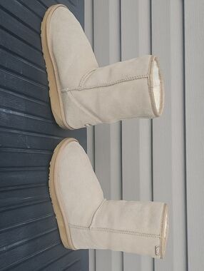 EMU Australia Bronte Lo Merino Wool Sheepskin Boots – Women's Size 9 (EU 40)